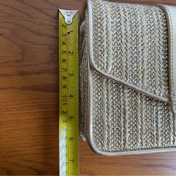 Lilly Pulitzer Dobson Crossbody - Picture 5 of 16